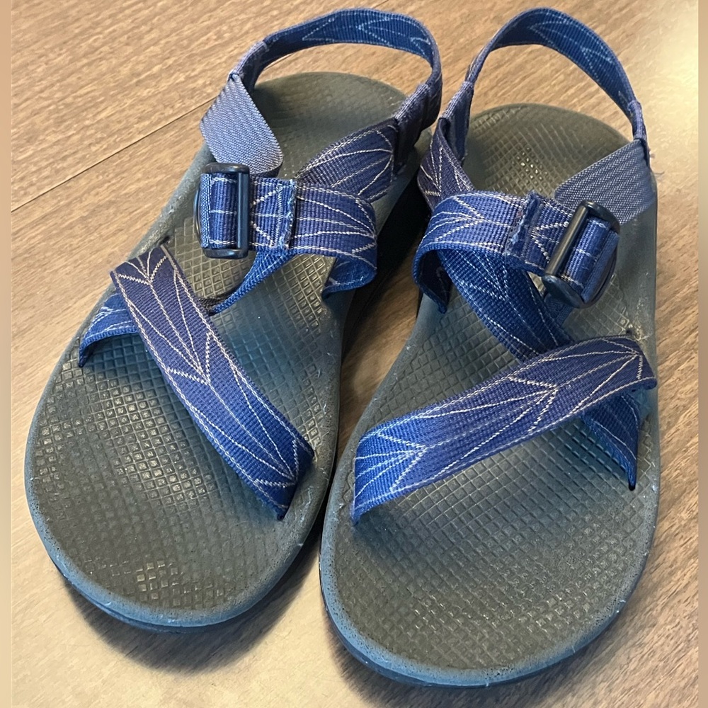 blue geometric Chaco men’s Z/1 size 8